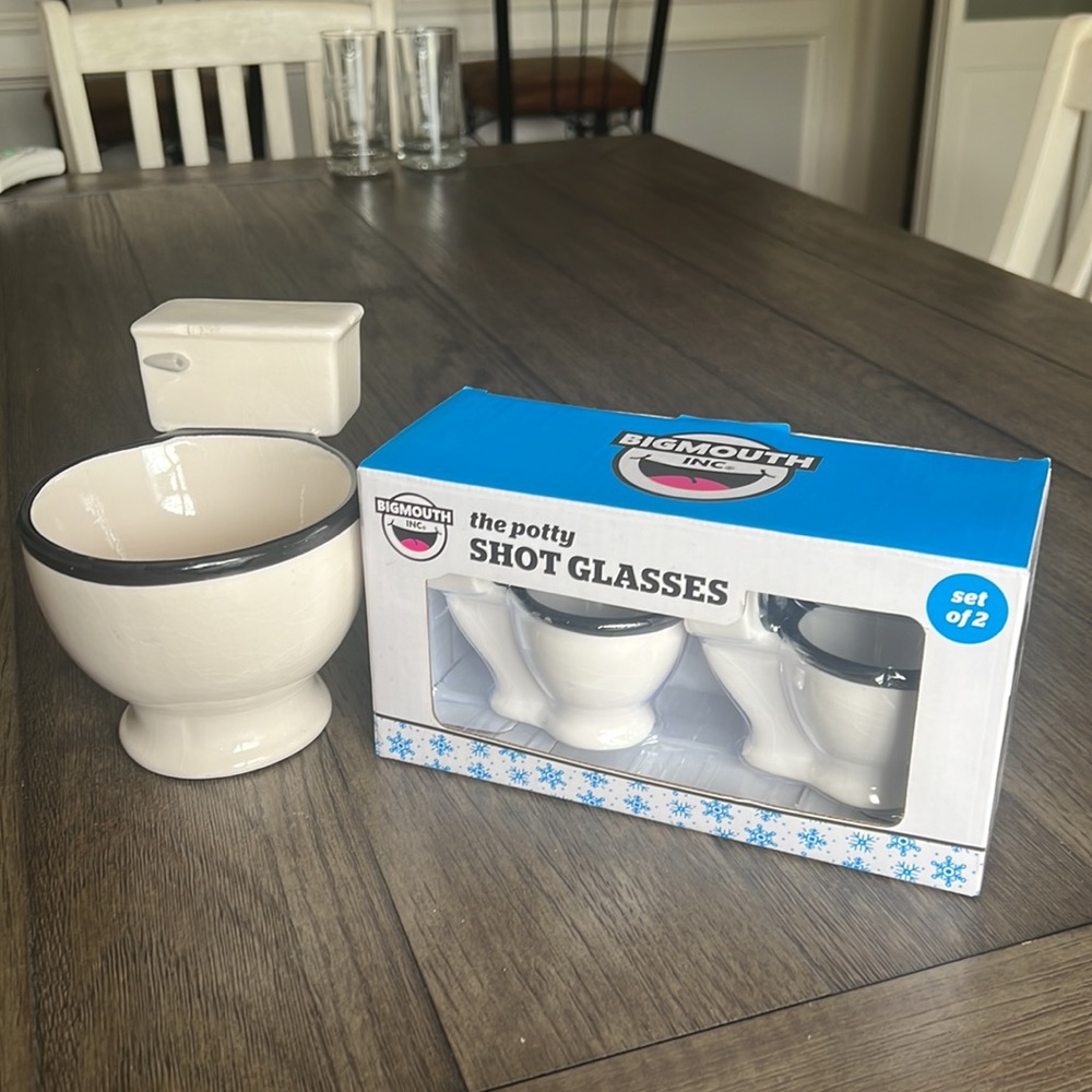 Potty Shot Glasses & ☕️ Mug